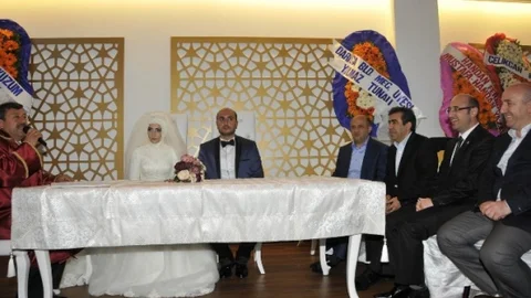 Fikri Işık Darıca'da Nikah Kıydı