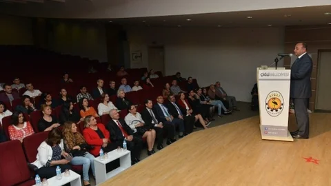 Çiğli'de Girişimcilere Sertifikaları Verildi