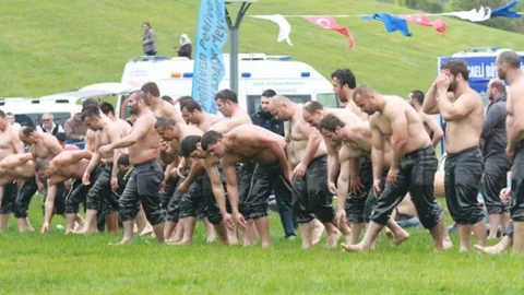 Kocaeli'de Yağlı Güreş Heyecanı Başlıyor