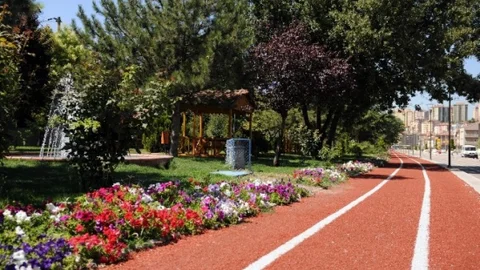 Mamak'ta Peyzaj Çalışmaları Başladı