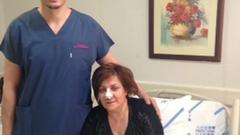 Azerbaycanlı Kadının Beyin Tümörü Alındı