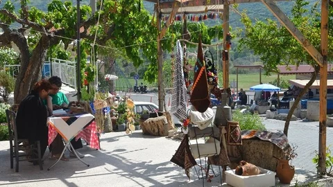 Kozbeyli Mahallesi Baharda Canlandı