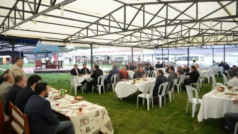 Bilecik'te Minibüs Şoförleriyle Kahvaltı Yapıldı