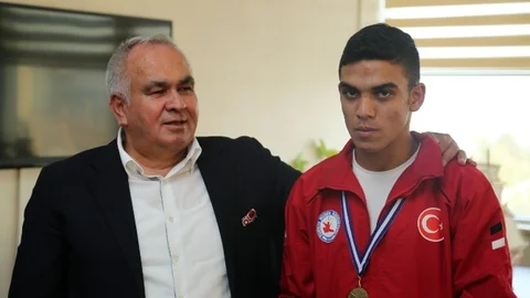 Erdemli'de Wushu Şampiyonu Ziyareti
