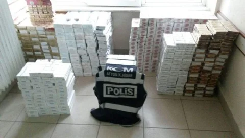 Afyonkarahisar'da Kaçak Sigara Ele Geçirildi