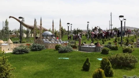 Konya'daki Devr-i Alem Parkı Ziyaretçi Rekoru