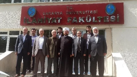 Düşünce ve Davranışlarda Orta Yol Konferansı
