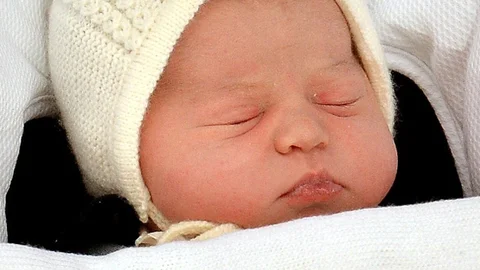 İngiliz Kraliyet Bebek İsmi Açıklandı
