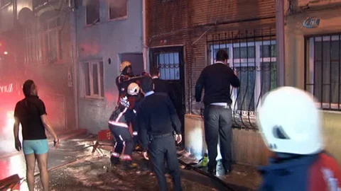 Fatih'te Yangın Paniği Yaşandı