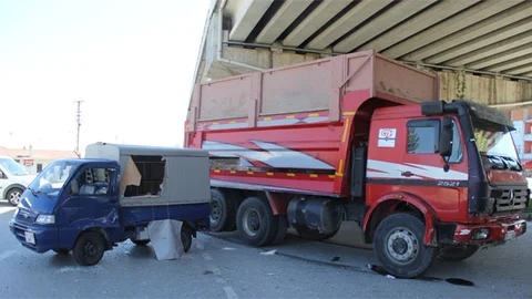 Samsun'da Trafik Kazası: 3 Yaralı
