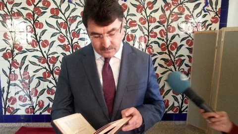 Diyanet’ten Ermenice Kur’an Meali Yayımlandı