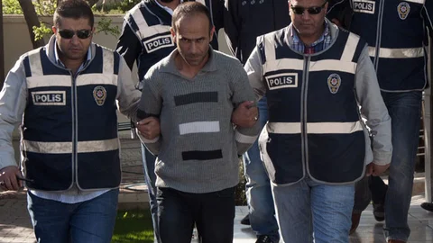 Konya'da Yengesini Öldürdü, Kardeşi Sustu