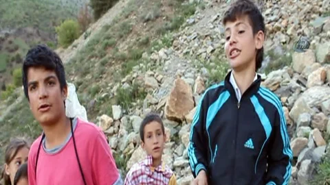 Batman'da Kekik Satışıyla Harçlık Çıkarıyorlar