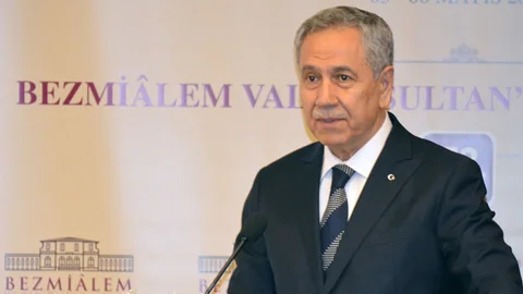 Bülent Arınç'tan Hastalara Yardım Çağrısı