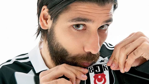 Olcay Şahan Penaltı Verilmemesine Tepki Gösterdi