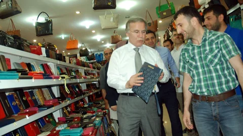 Mehmet Ali Şahin'den Kılıçdaroğlu'na Çanta İle Gönderme