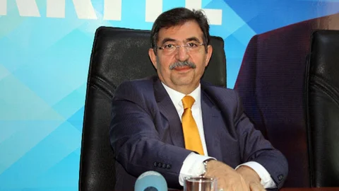 İdris Güllüce'den Güçlü Türkiye Mesajı