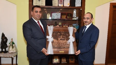 Azerbaycan Heyetinden Tarsus'a Ziyaret