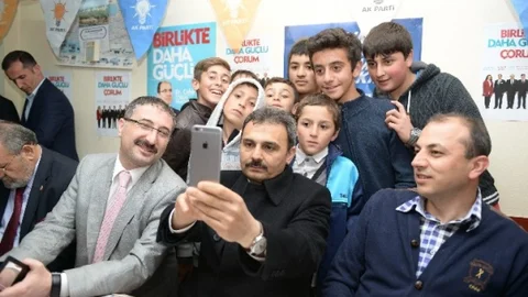 Çorum'da Başkan Külcü'den Çocuklarla Selfie