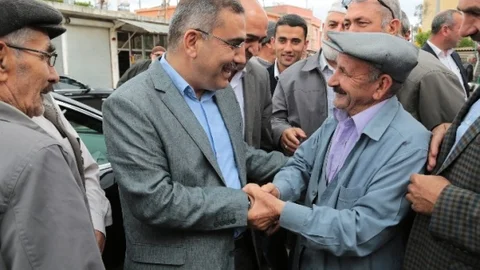 Yüreğir'de Yol Sorunları Gündemde