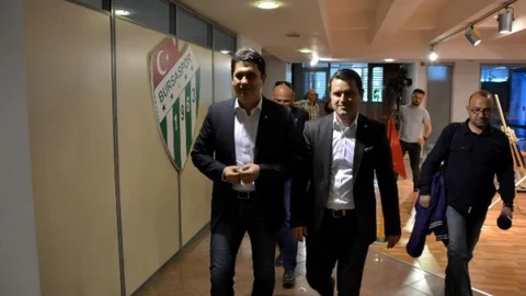 Bursaspor'da Başkan Adayı Çekildi