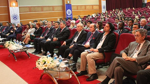 Afrika'nın Sömürülmesi ve Konferans Mesajları