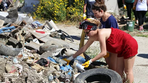 Bodrum'da Deniz Atıkları Sanata Dönüşüyor