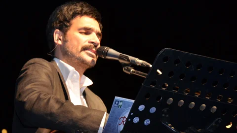 Uğur Işılak Kağıthane'de Konser Verdi
