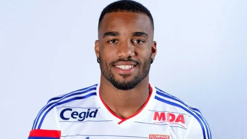 Alexandre Lacazette Chelsea'nın Gündeminde!