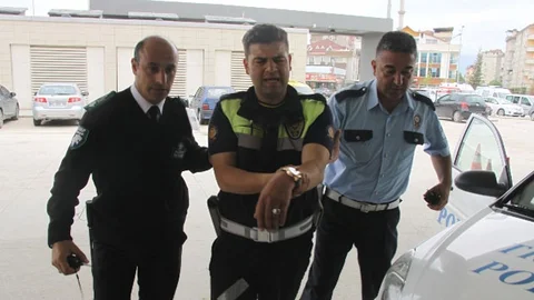 İnegöl'de Motosikletli Gençle Kavga