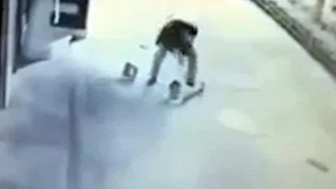 Çin'de Şok Edici Saldırı Görüntüsü