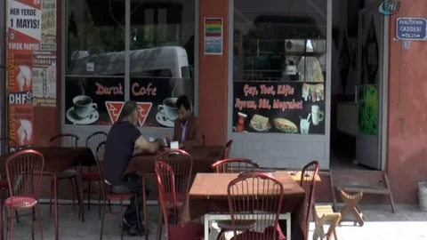 Tunceli'deki Kadınların Gücü Kahvehanede Görülüyor