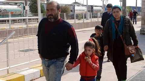 Suriyeli Ailenin Tehlikeli Kaçışı