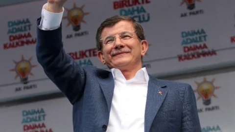 Başbakan Davutoğlu Mersin'de Açıklamalarda Bulundu