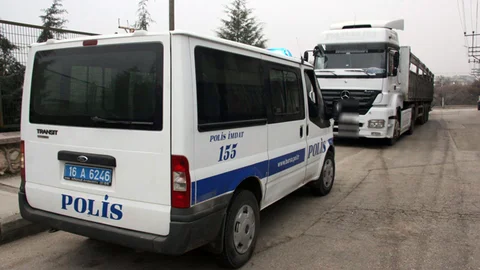 Bursa'da TIR'dan Mazot Hırsızlığı