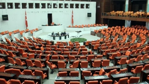 Genç Vekiller Yeni İş Arayışında