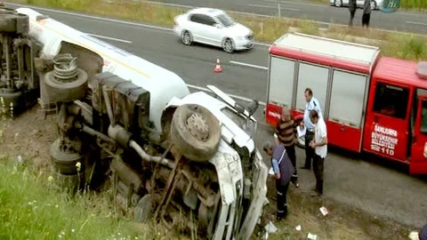 Şanlıurfa'da LPG Yüklü Tanker Devrildi