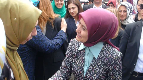 Sare Davutoğlu Şanlıurfa'da Ziyaretler Gerçekleştirdi