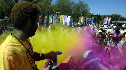 Eskişehir'de Renkli Koşu Etkinliği