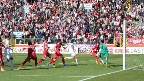 Samsunspor 8 Gollü Maçta Galip Geldi