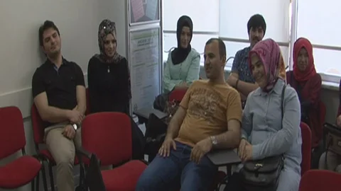 Zeytinburnu'nda Evlilik Okulu Açıldı