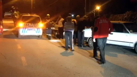 Bilecik'te İki Araç Çarpıştı