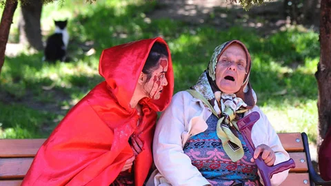 İstanbul'da Zombi Yürüyüşü İlginç Anlar Yaşattı