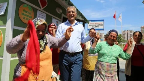 Mersin'de Anneler Günü Kutlaması