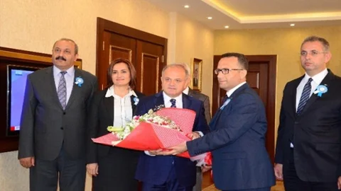 Mersin'de Devlet Sigorta Primlerini Ödüyor