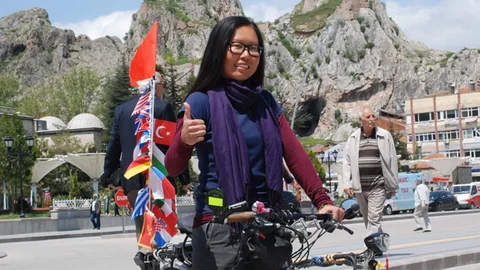 Dünya Turu Yapan Kadın Bisikletçi Tokat'ta