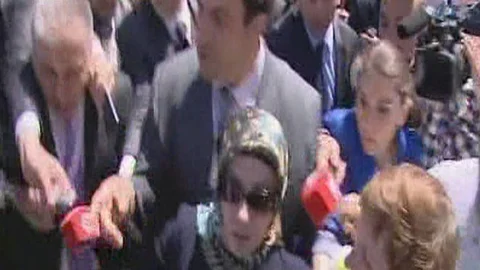 Kenan Evren'in Cenazesinde Protesto Oluyor