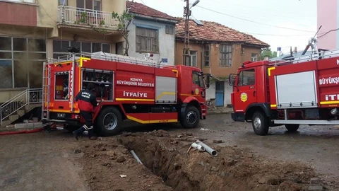 Hüyük'te Depo Yangını Meydana Geldi