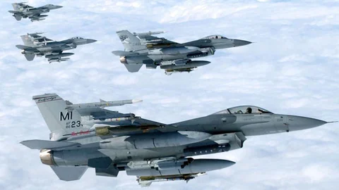 Türk F-16'lar Sınırda Görevde