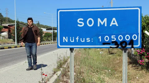 Soma'da Mezarlıklar Dolu Taşan Acı